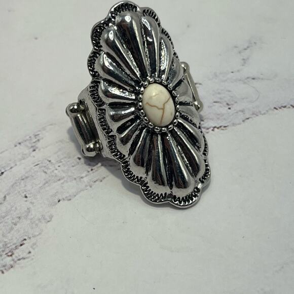 Set of 10 Southwestern style rings - Picture 13 of 16